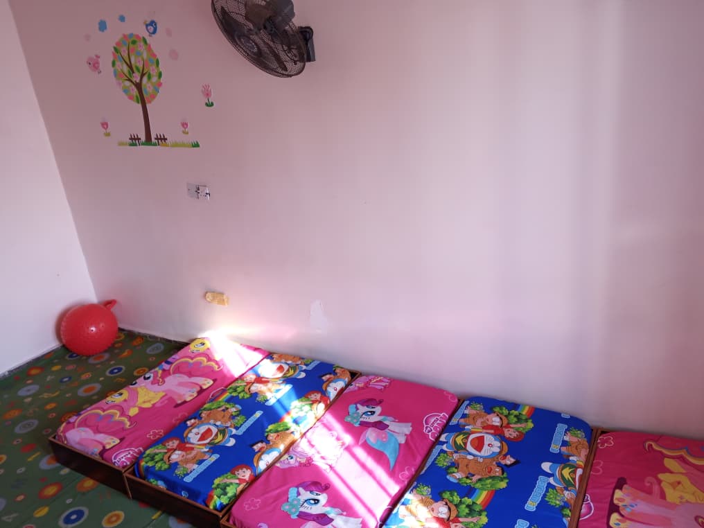 The warm, sensory-rich Crèche environment at Rosewood Montessori